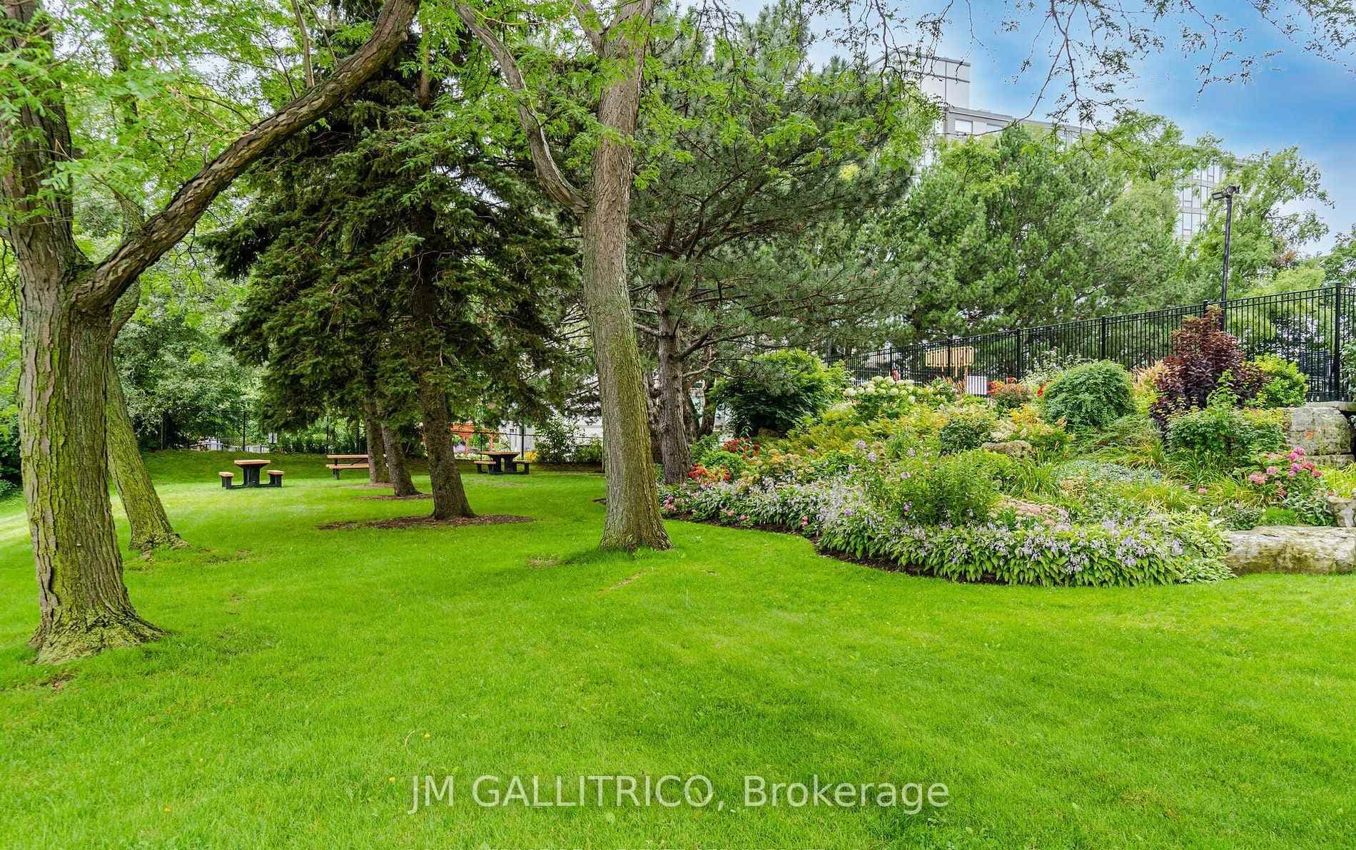 5250 Lakeshore Road Unit 1109 photo 39