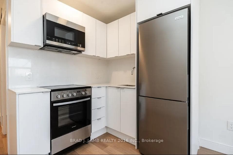 730 St Clarens Avenue Unit 1609 photo 1