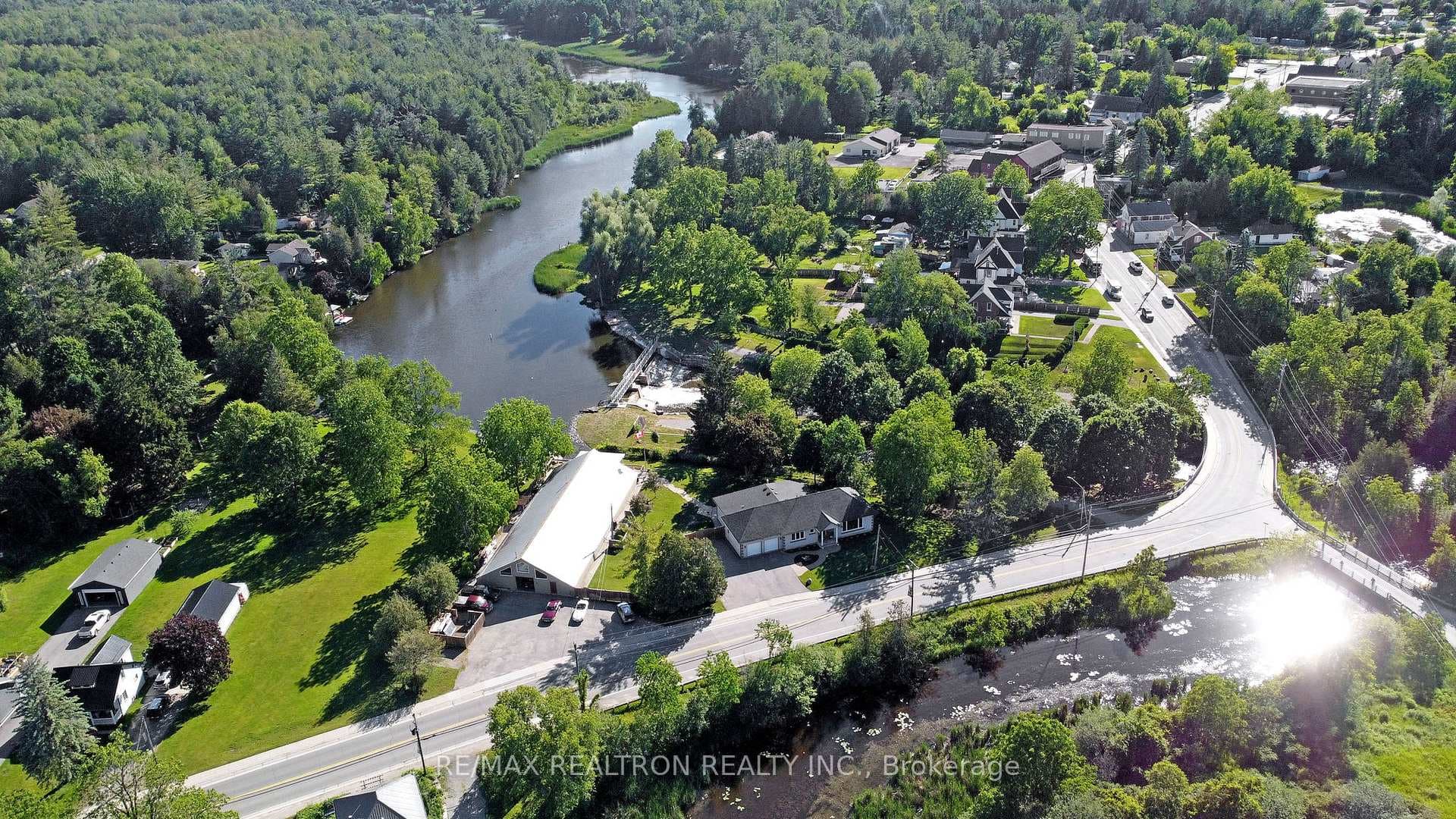 203 Pefferlaw Road photo 17