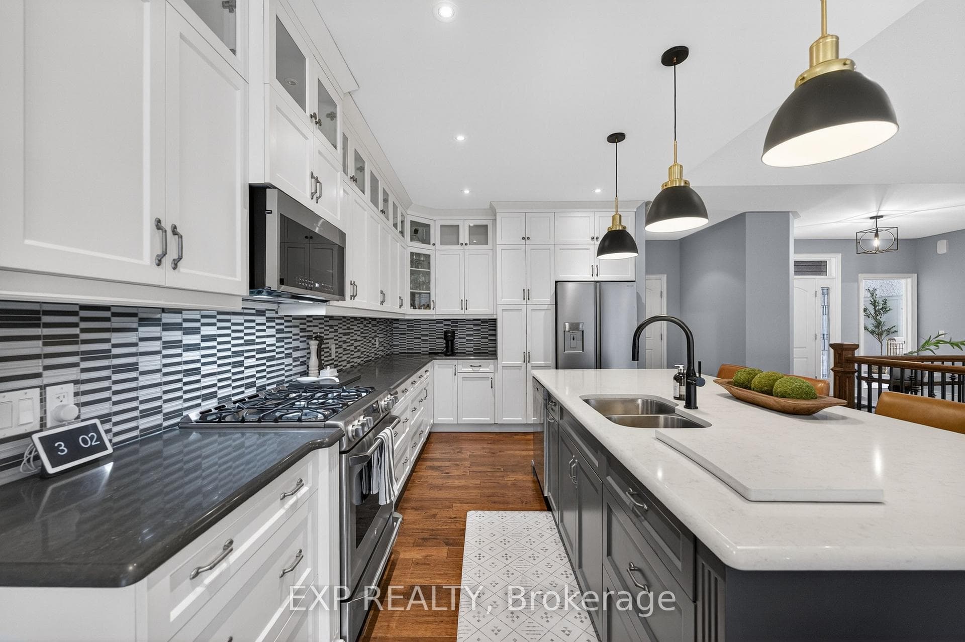 8736 Angie Drive photo 19