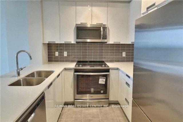 5025 Four Springs Avenue Unit 2108 photo 4