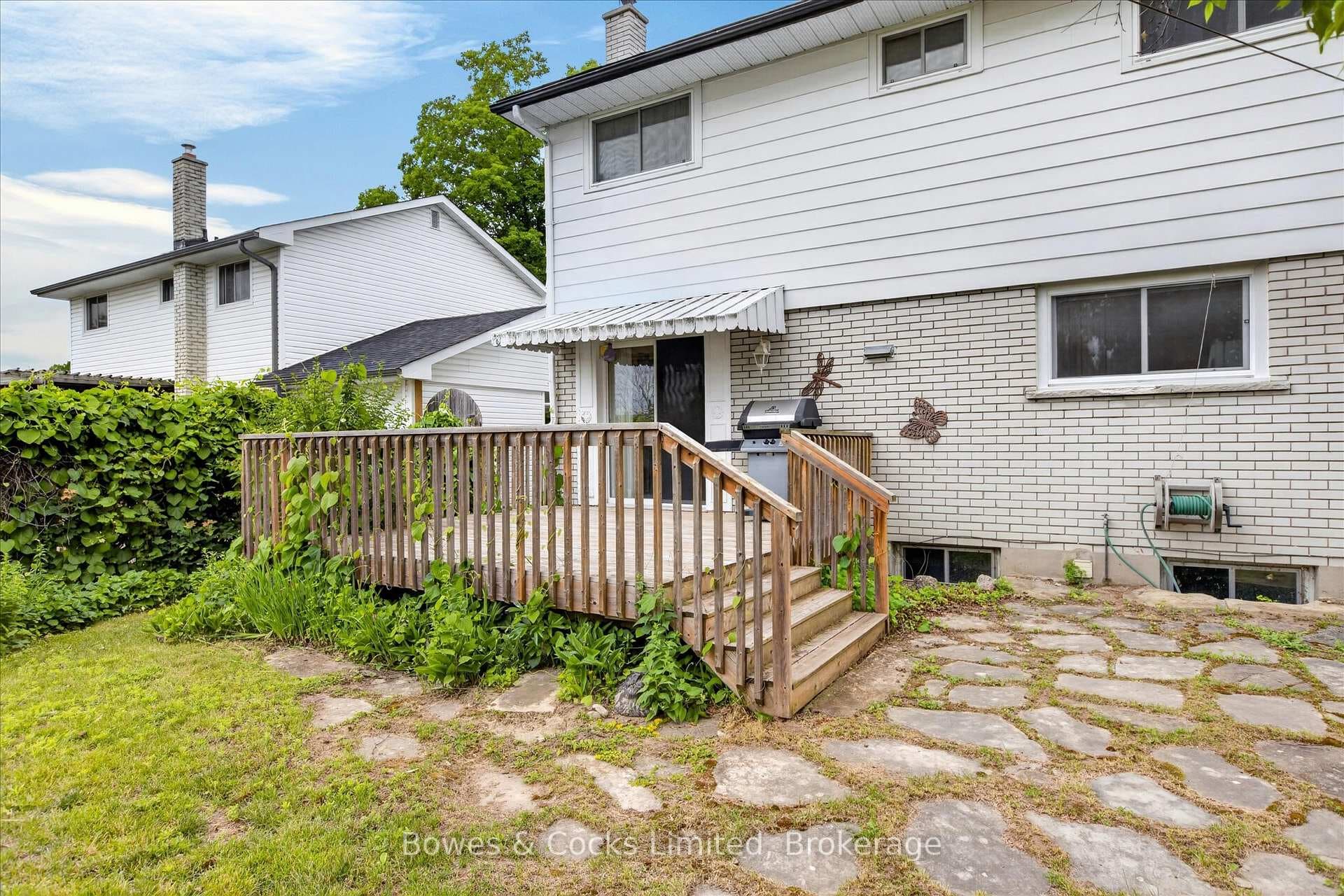 1228 Bathurst Street photo 40