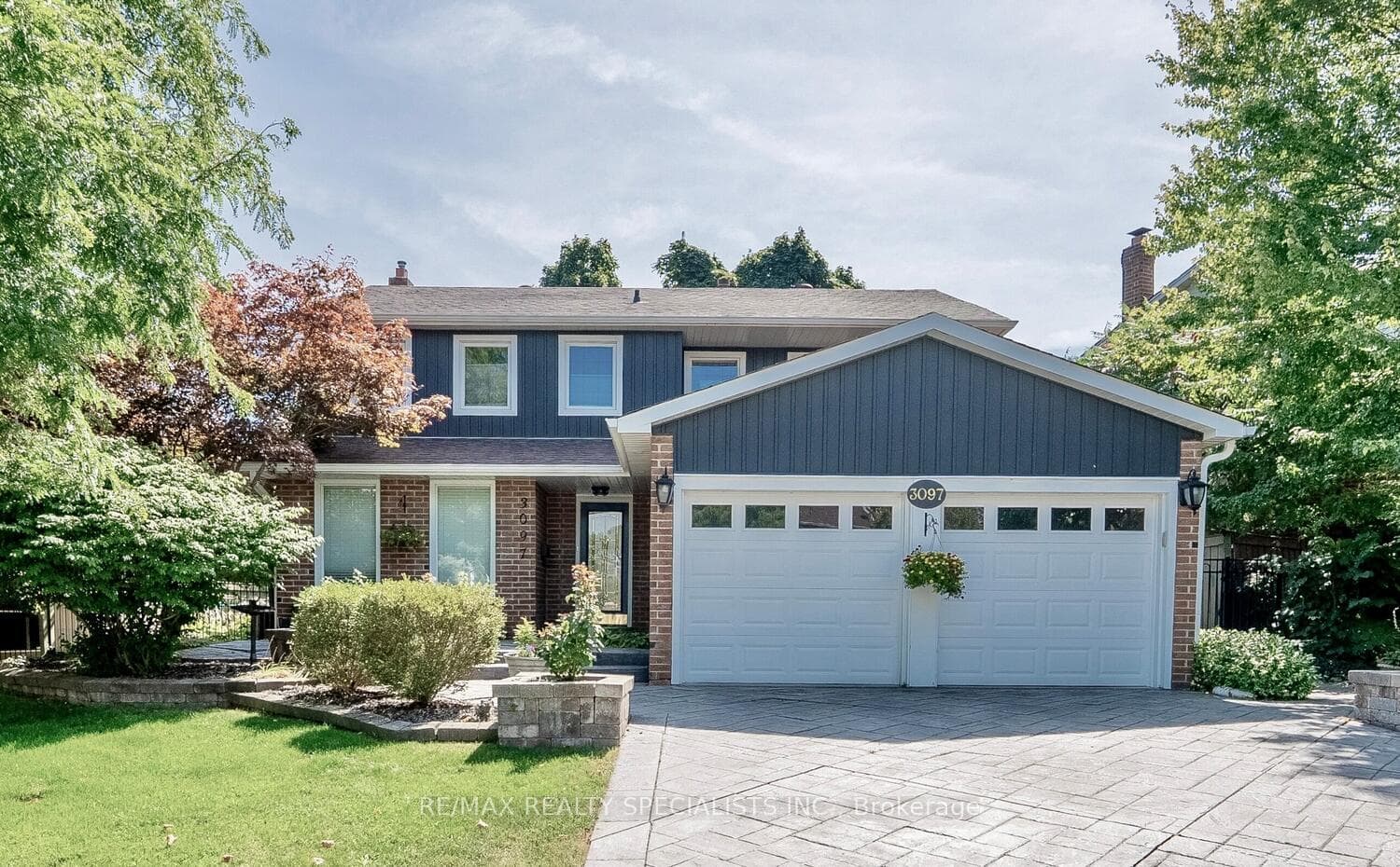 3097 Redstart Drive photo 1
