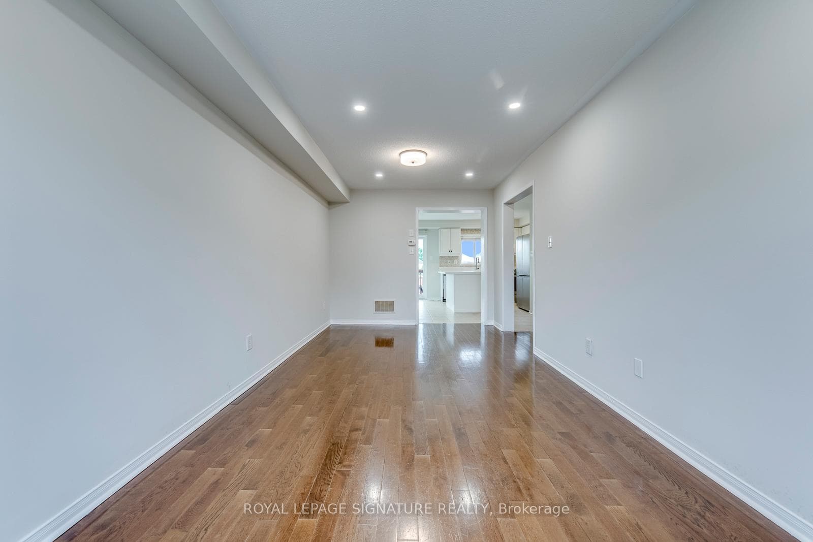 2418 Adamvale Crescent photo 16