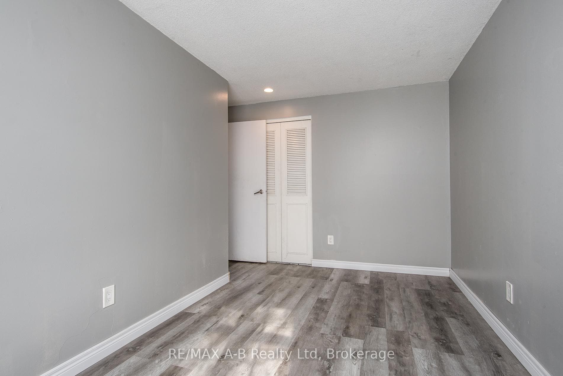 72 Crehan Crescent photo 29