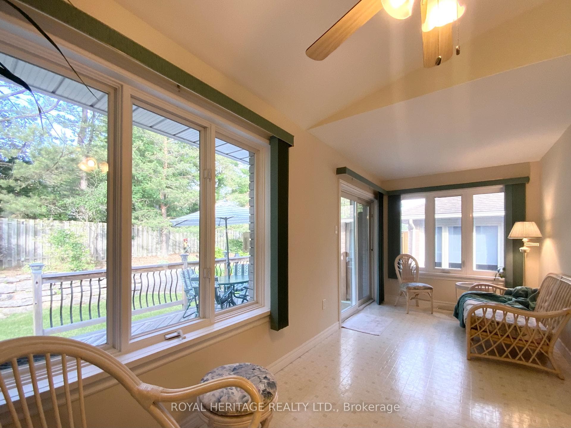 25 Hillview Drive photo 9