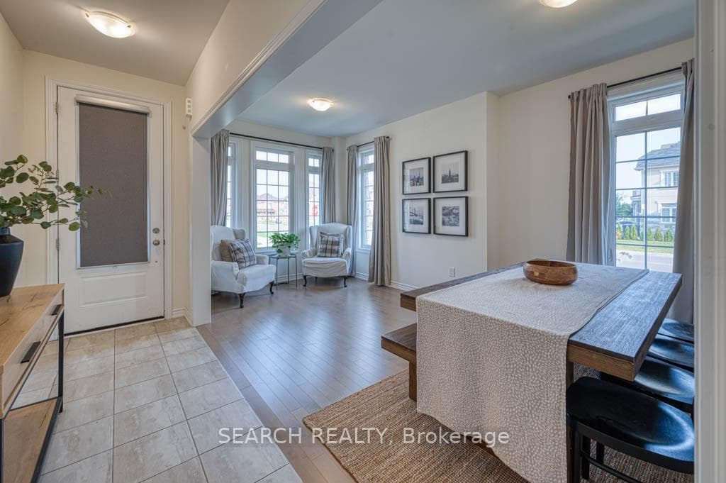 35 Wheatberry Crescent photo 5