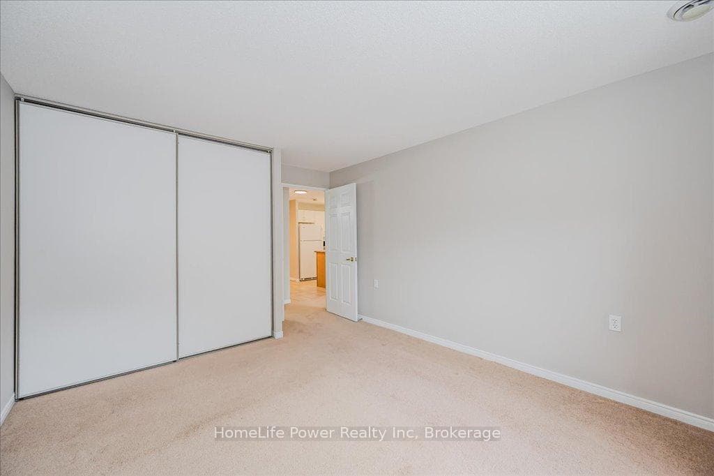 685 Woolwich Street Unit 307 photo 16
