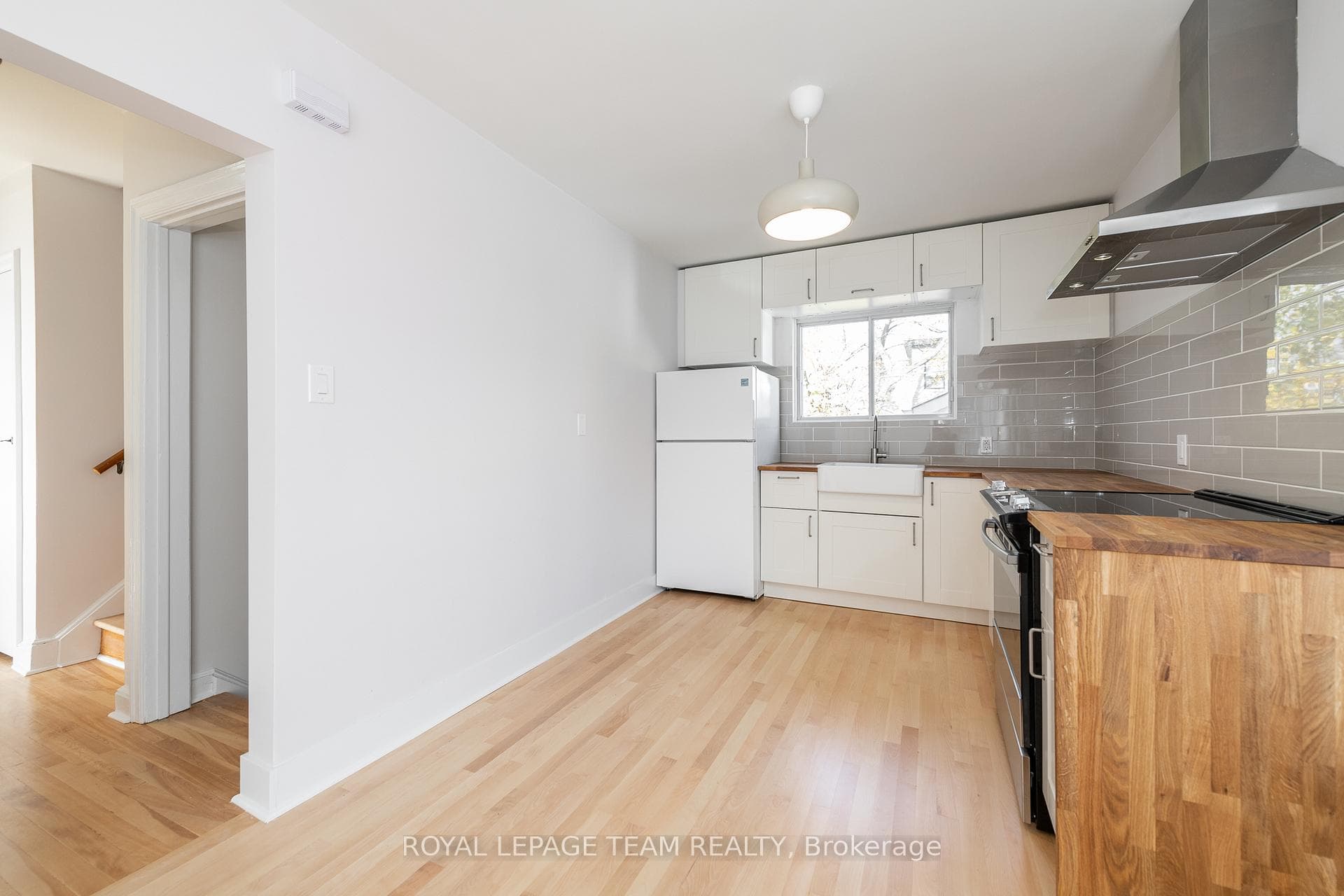 1313 Essex Street photo 11