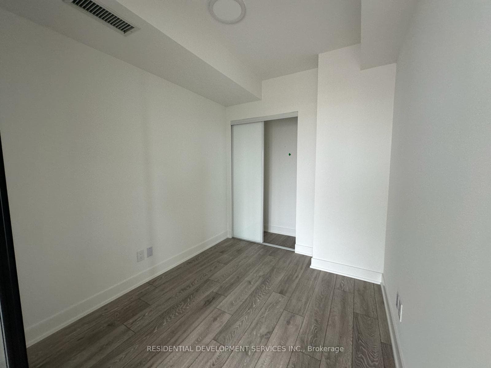 1285 Queen Street Unit 415 photo 8