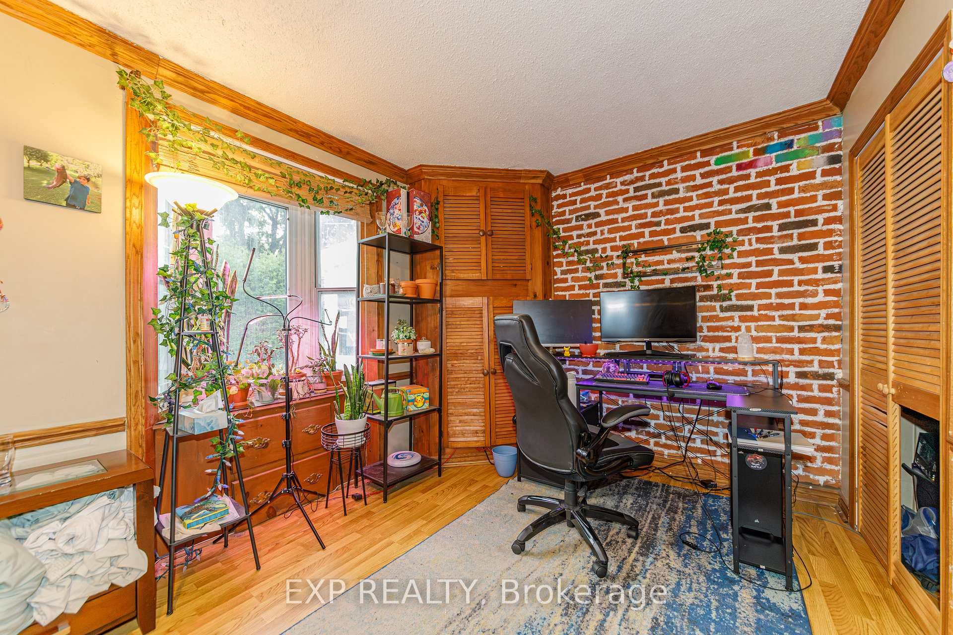 789 Blair Road photo 8