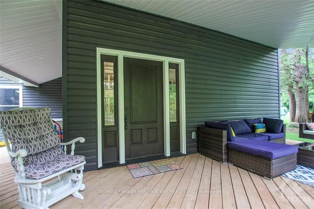2086 NINTH LINE Road photo 4