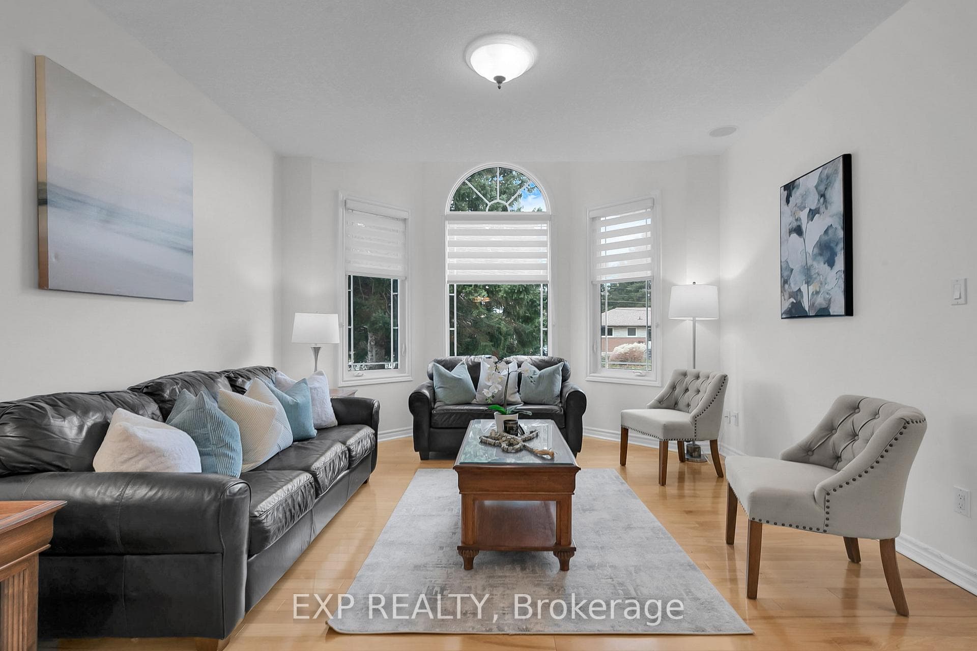 260 Forfar Street photo 5