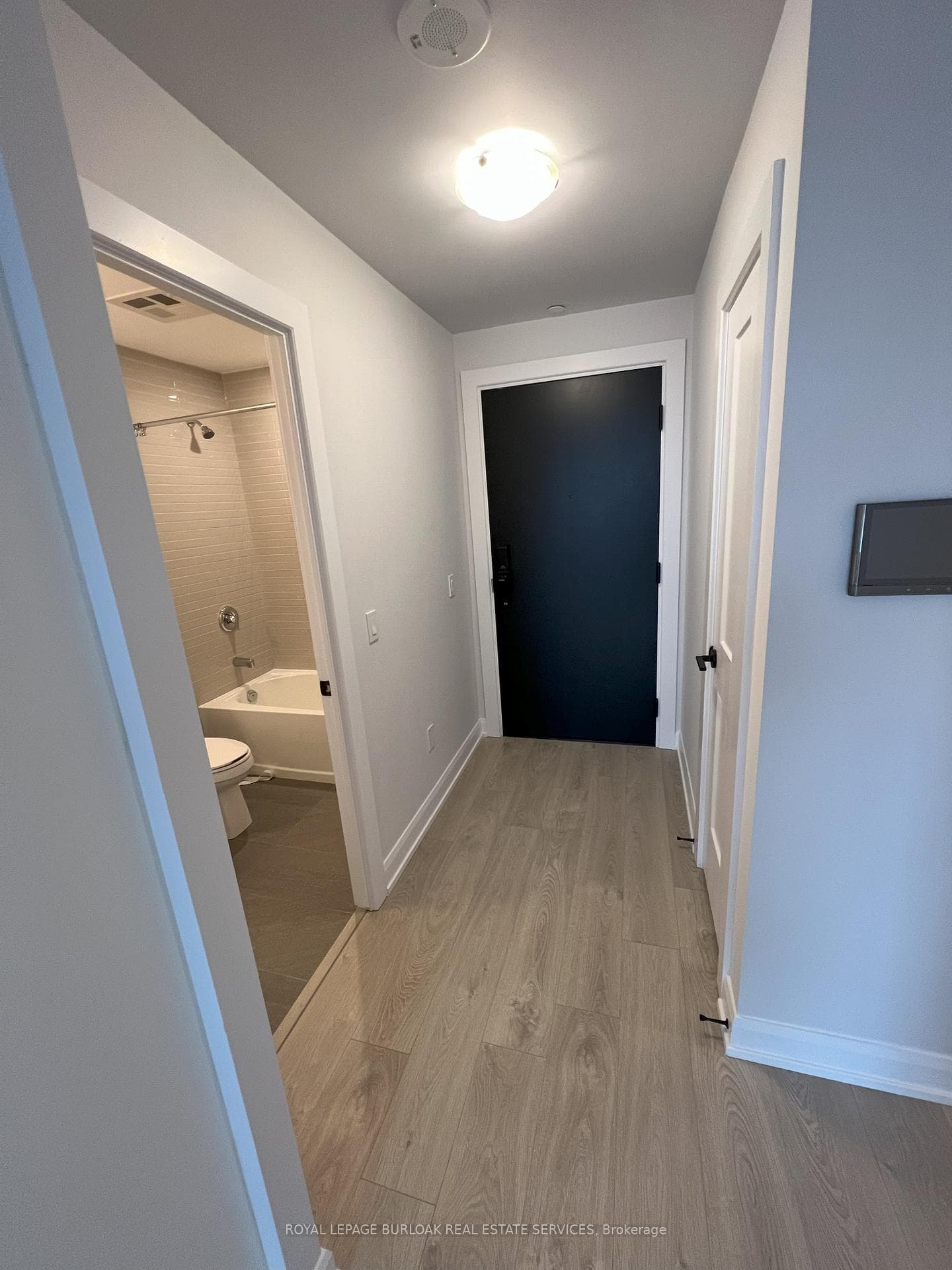 3220 William Coltson Avenue Unit 408 photo 3