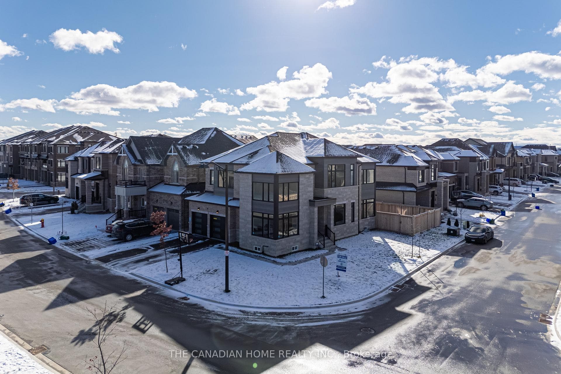 1514 Wellwood Terrace photo 4