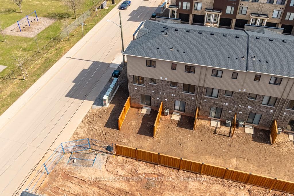 4 Radison Lane Unit 1 photo 27
