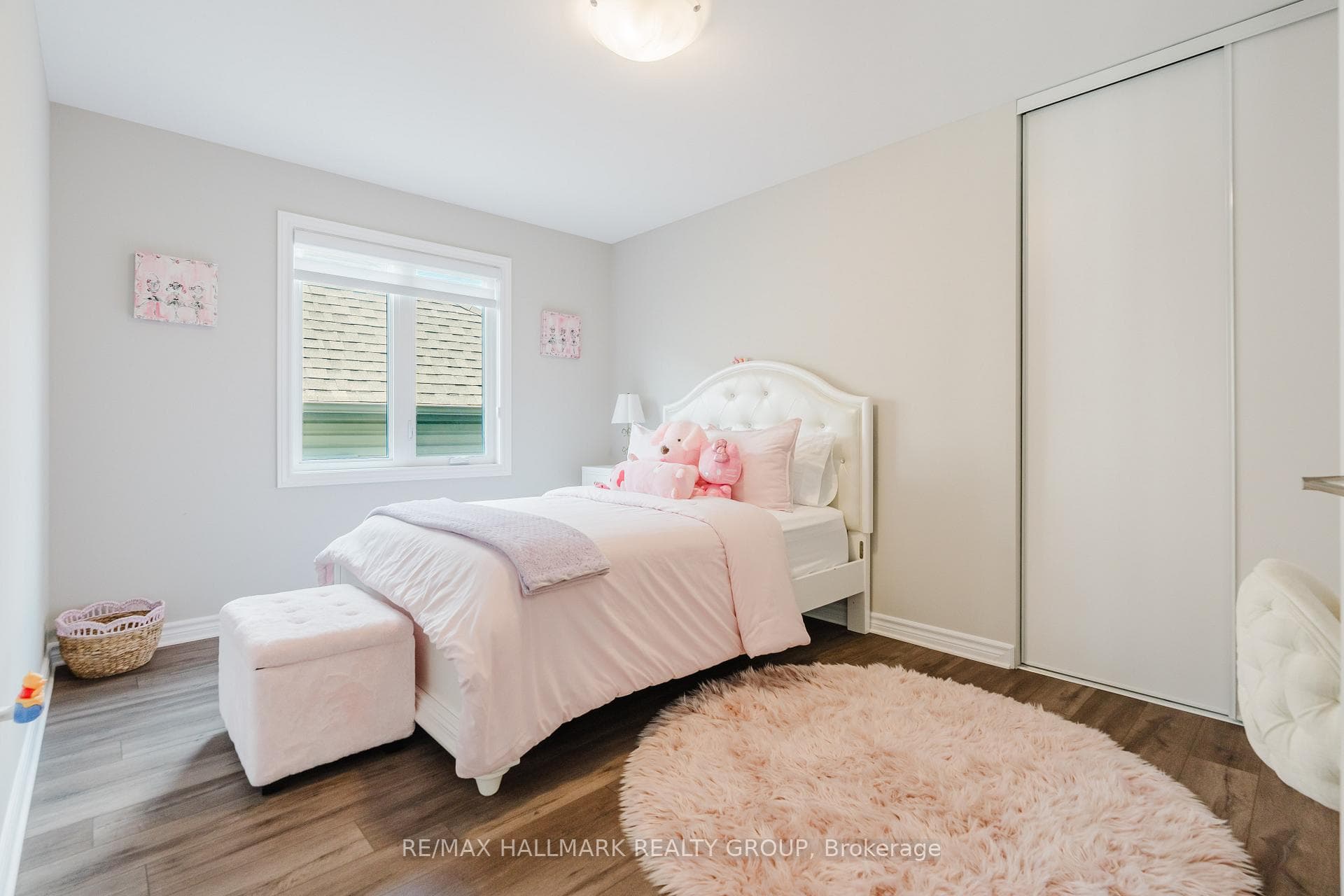 678 Eagle Crest Heights photo 25
