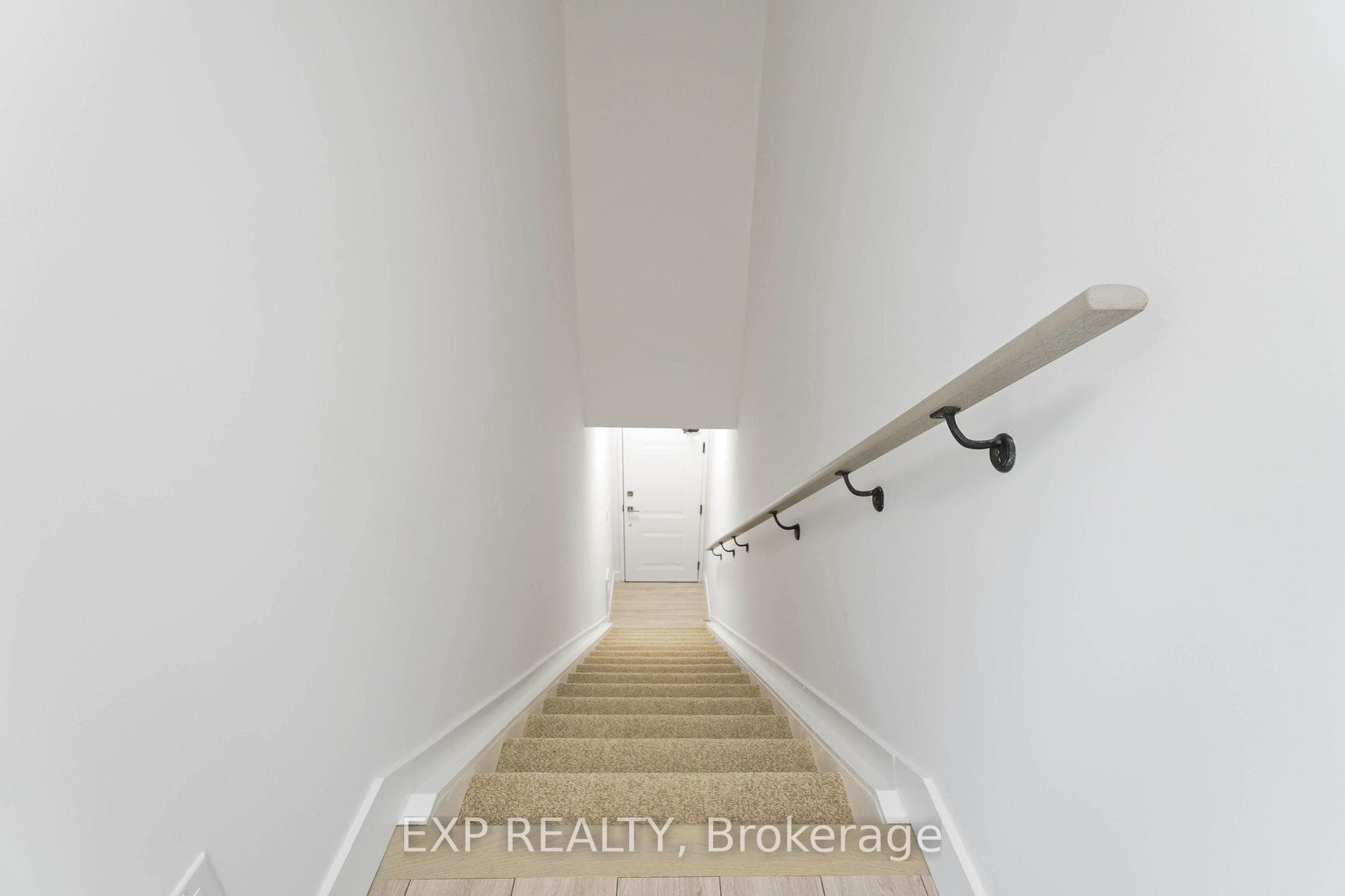 7277 Wilson Crescent Unit 306 photo 12