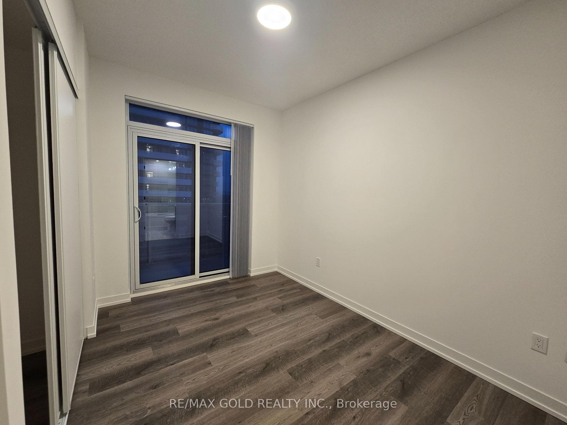8 Interchange Way Unit 4312 photo 7