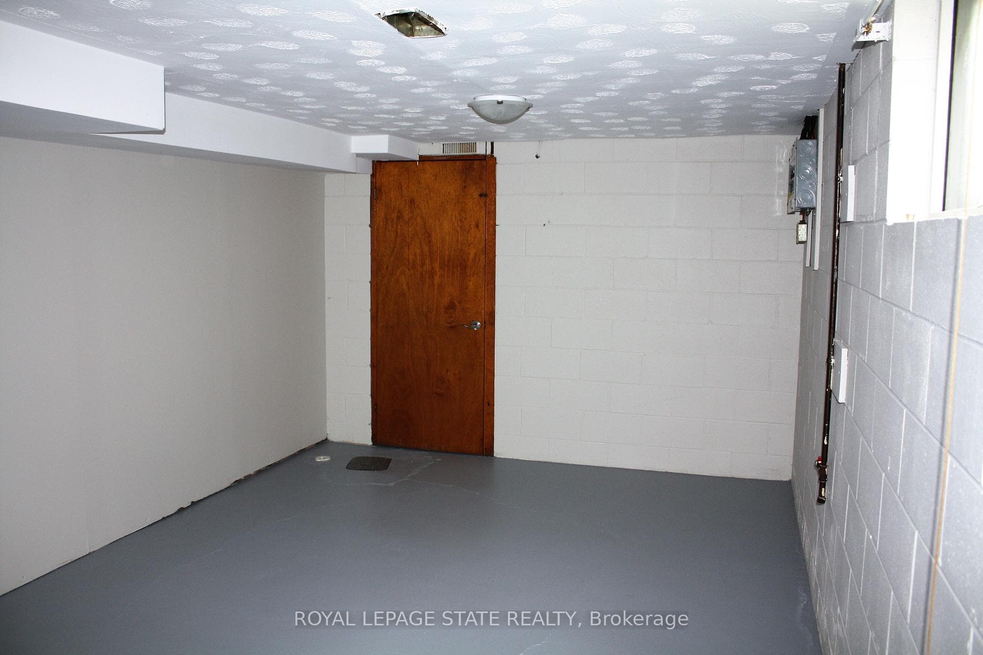 69 Adair Avenue photo 8