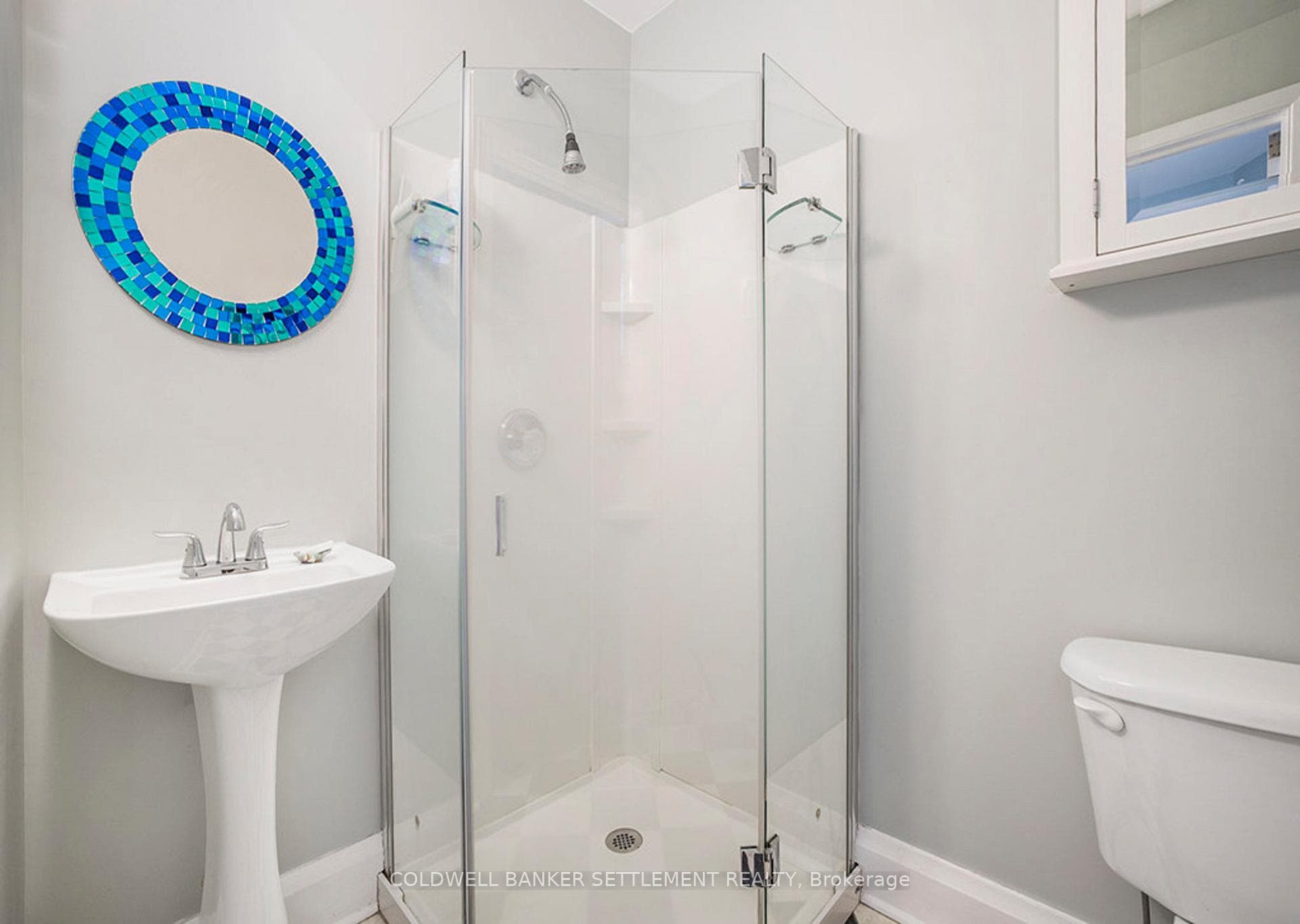205 LEWIS Street photo 15