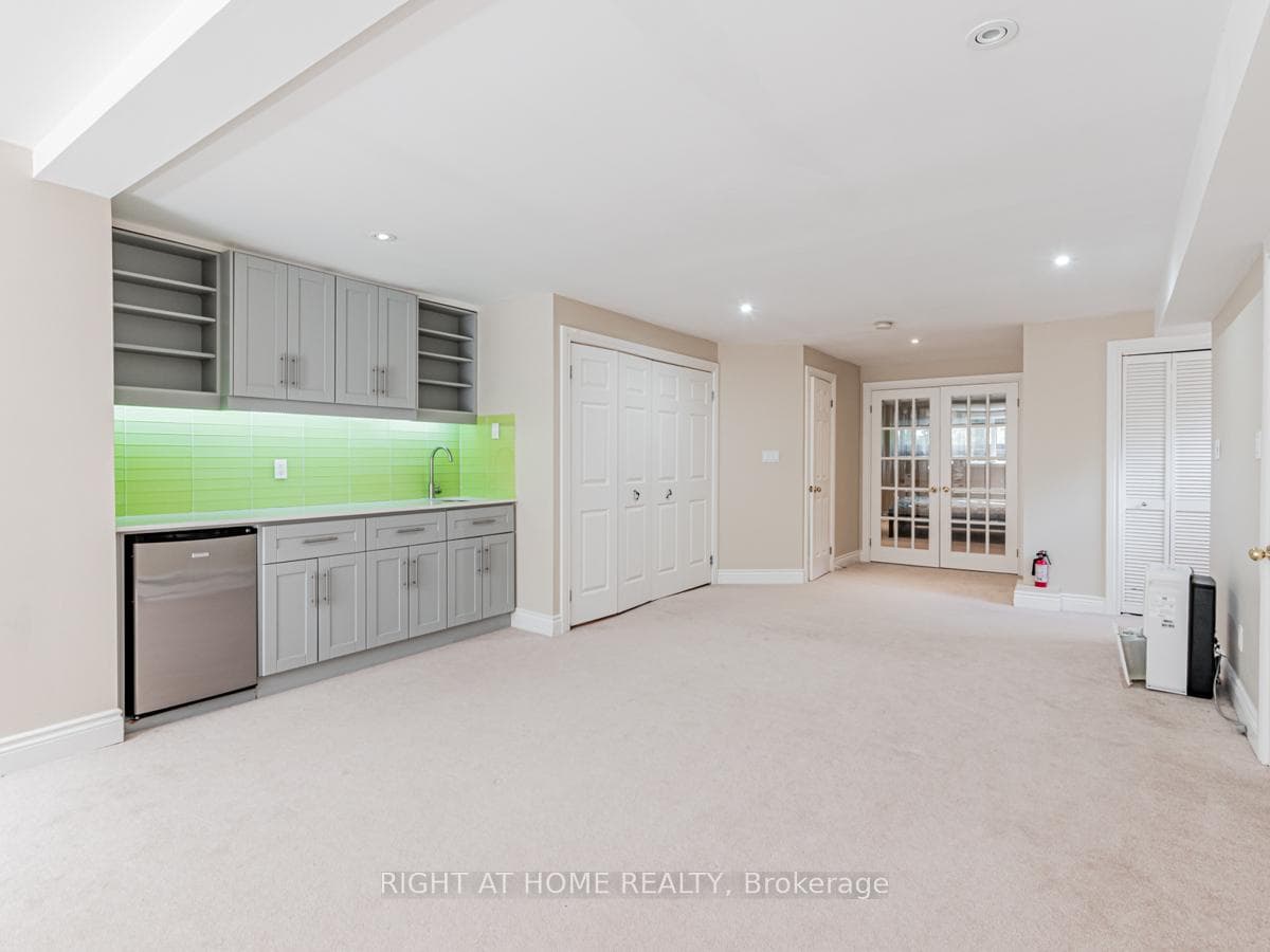 219 Briar Hill Avenue photo 25