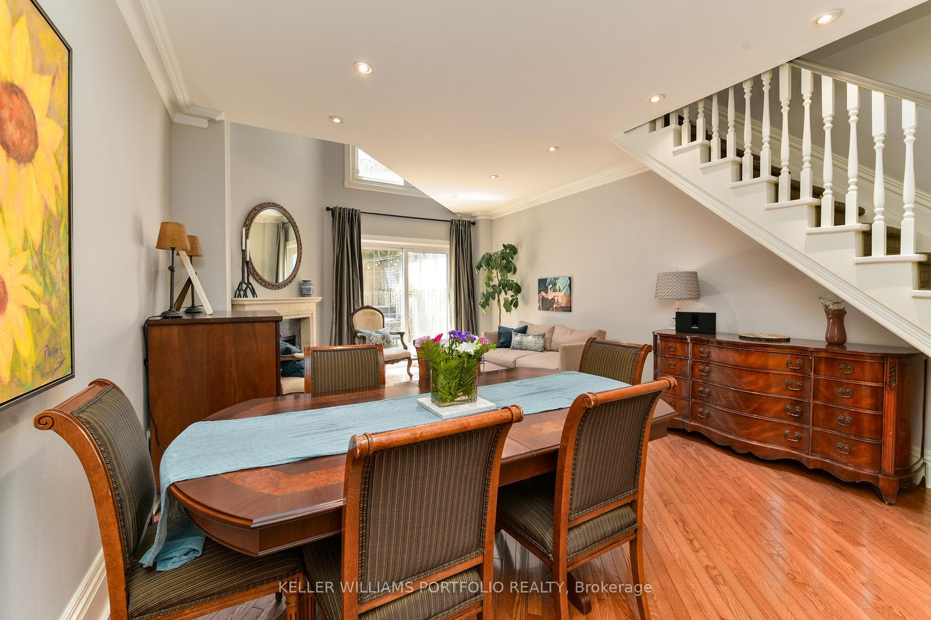 498 Ontario Street photo 10