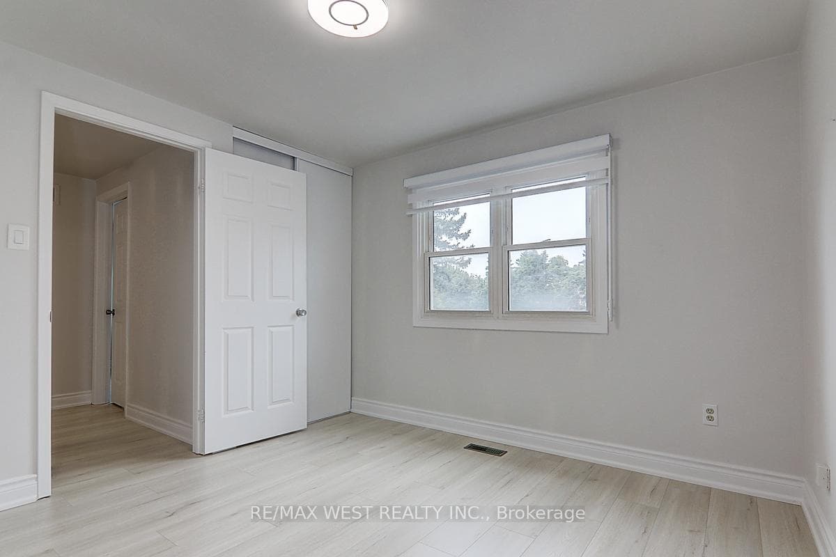 34 Park Lane Circle photo 28