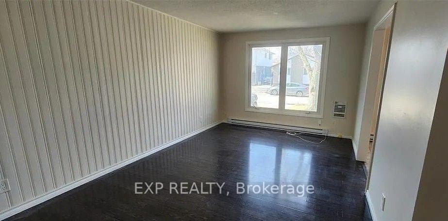 1324 Copperfield Place photo 3