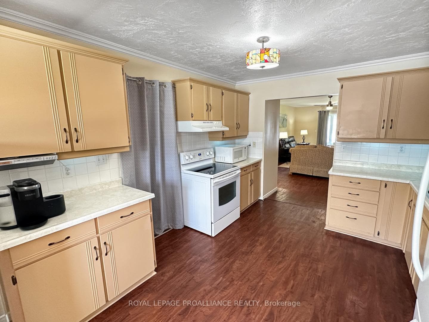 504 Bridge Street photo 10