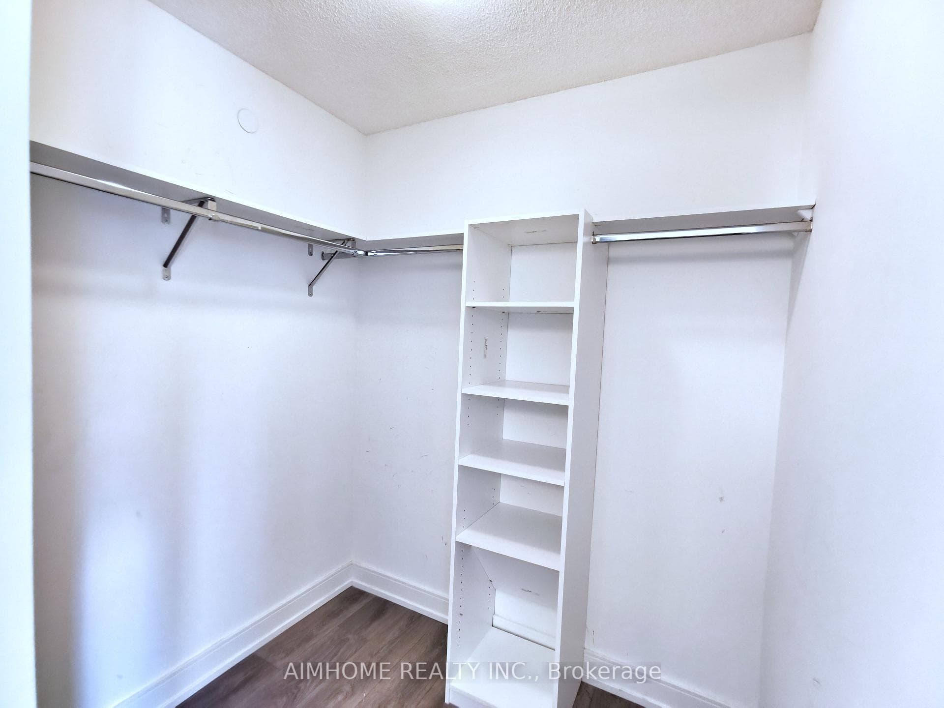 89 Mcgill Street Unit 2111 photo 7