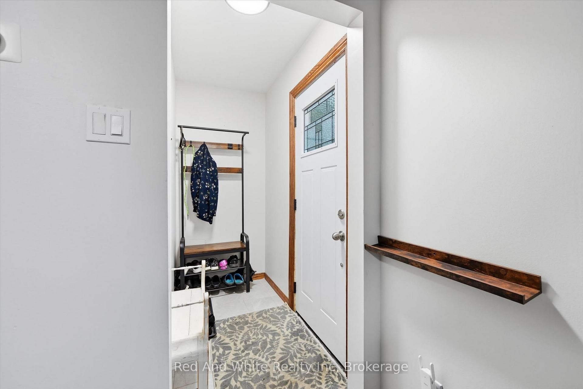 450 East 42nd Street photo 4
