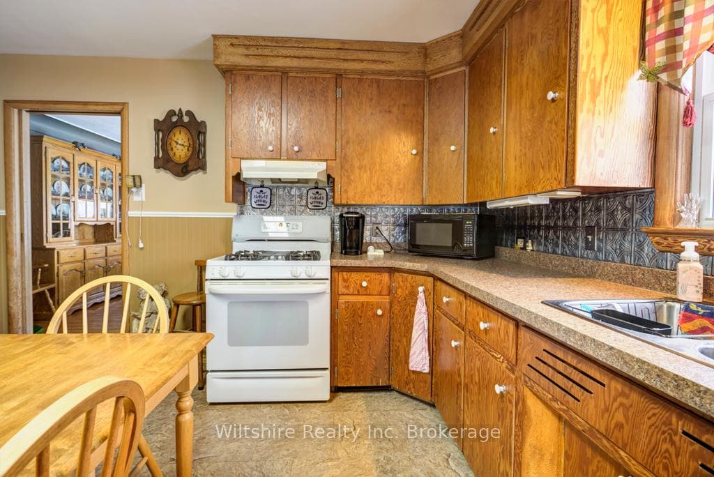 11384 Plank Road photo 7