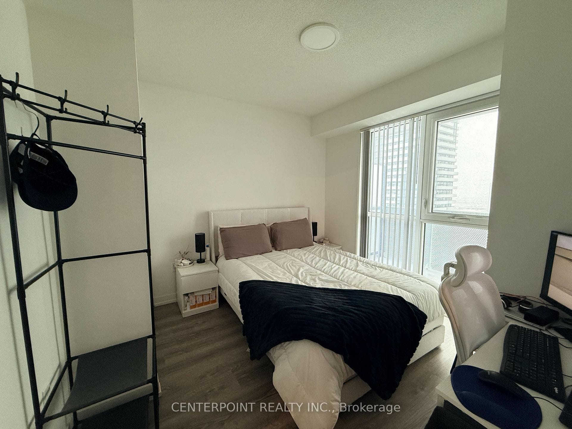 195 Commerce Street Unit 3901 photo 7