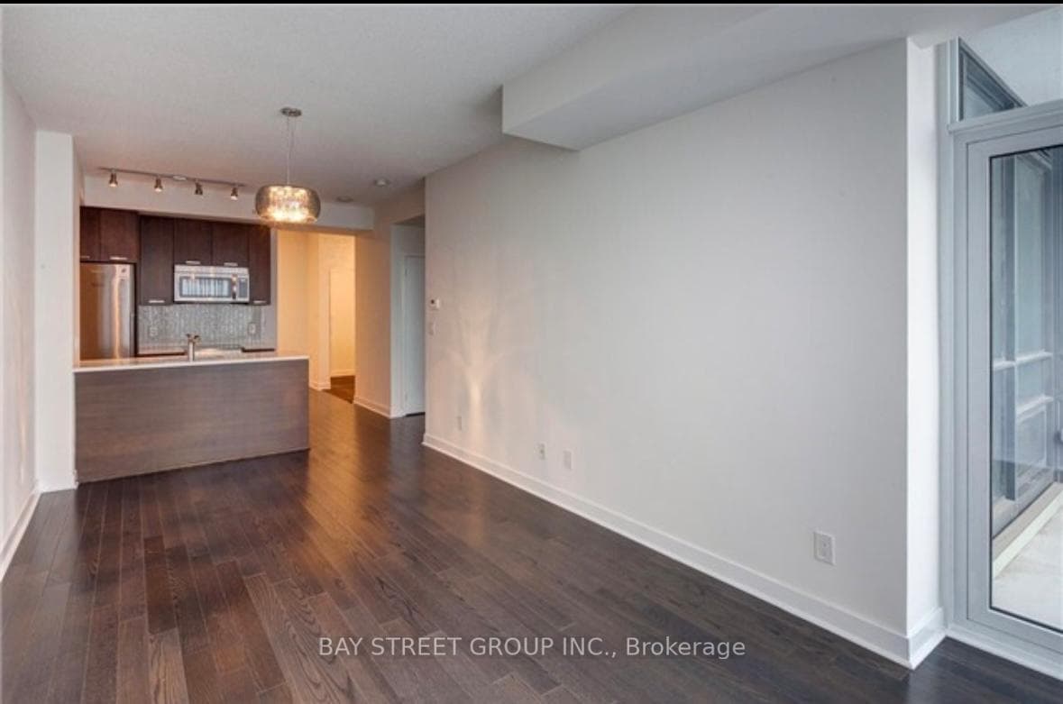 295 Adelaide Street Unit 3305 photo 12