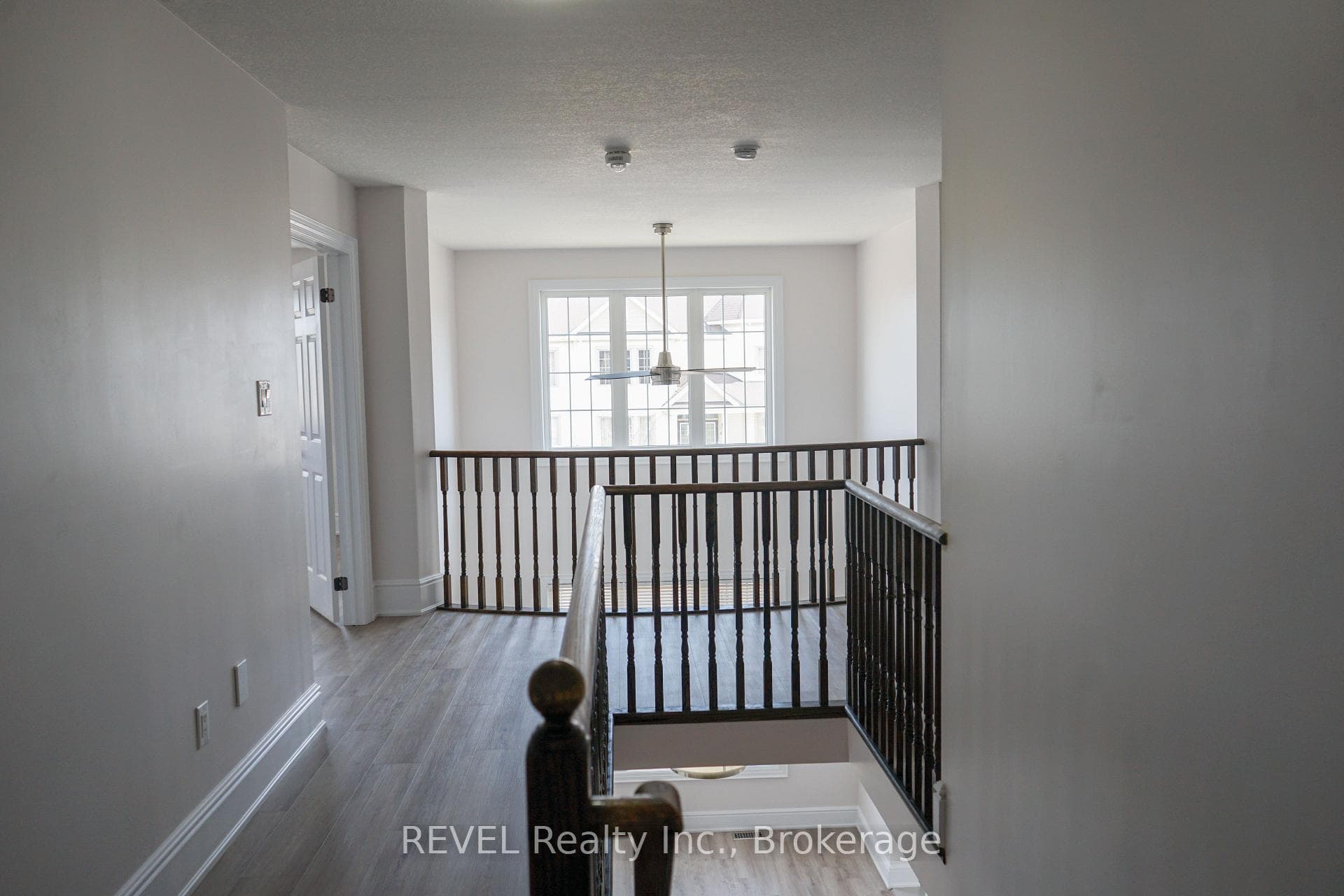 8373 Sweet Chestnut Drive photo 16