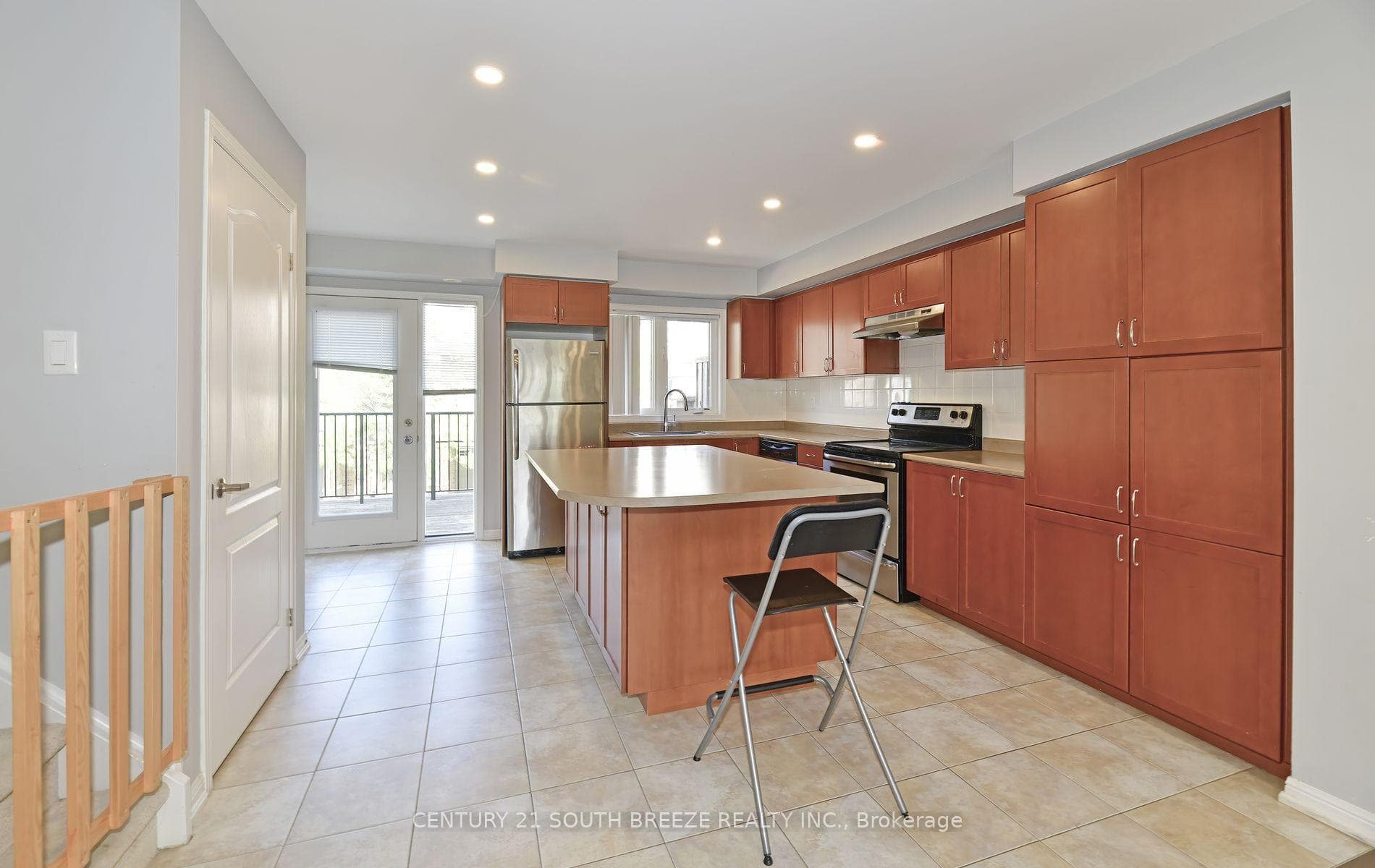 3135 Boxford Crescent Unit 17 photo 3