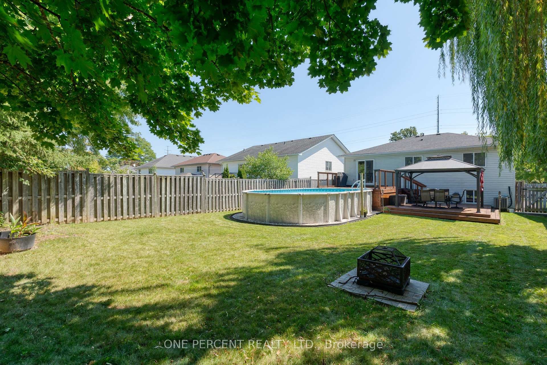 12 Fuller Drive photo 27