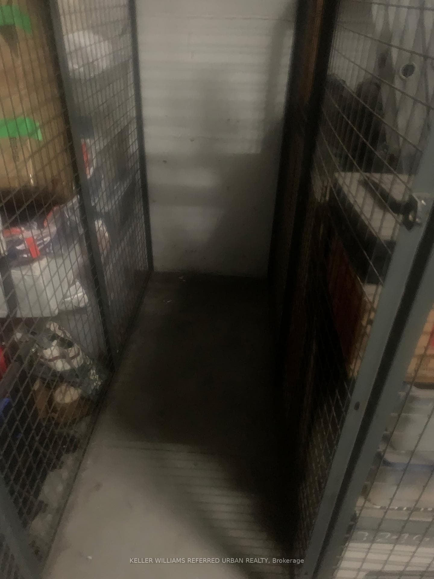Locker P2 #140