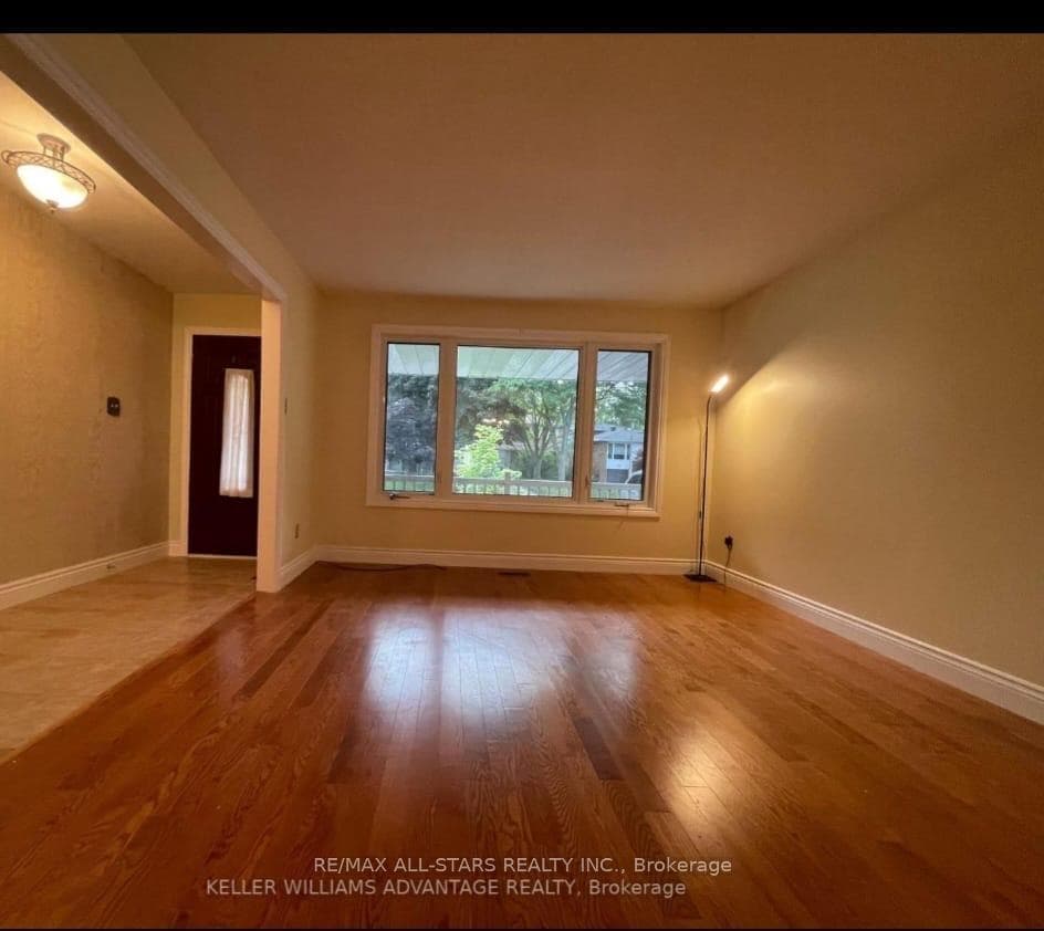 272 Stouffer Street Unit Main Floor photo 4