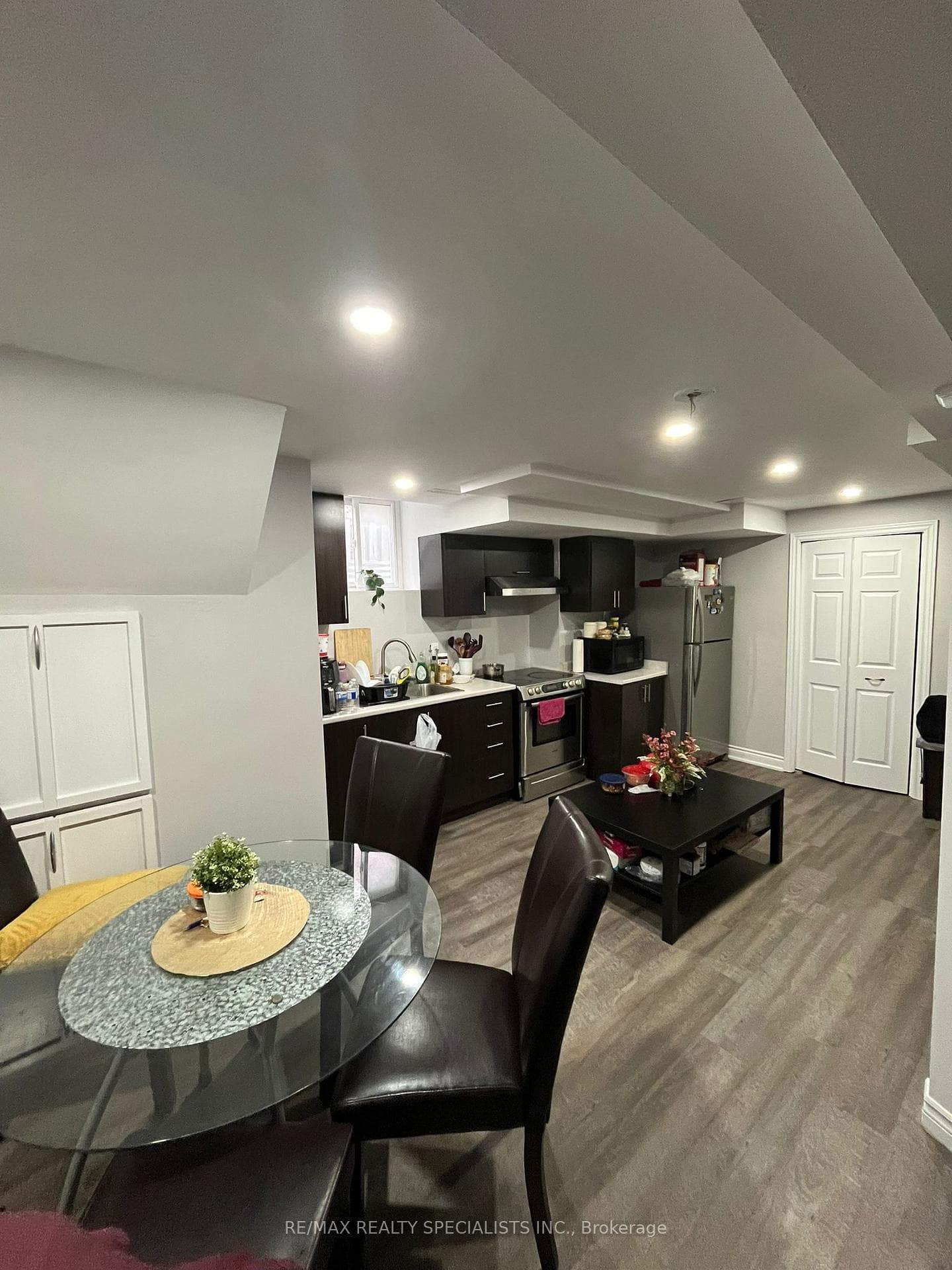 7115 Spyglass Crescent photo 2