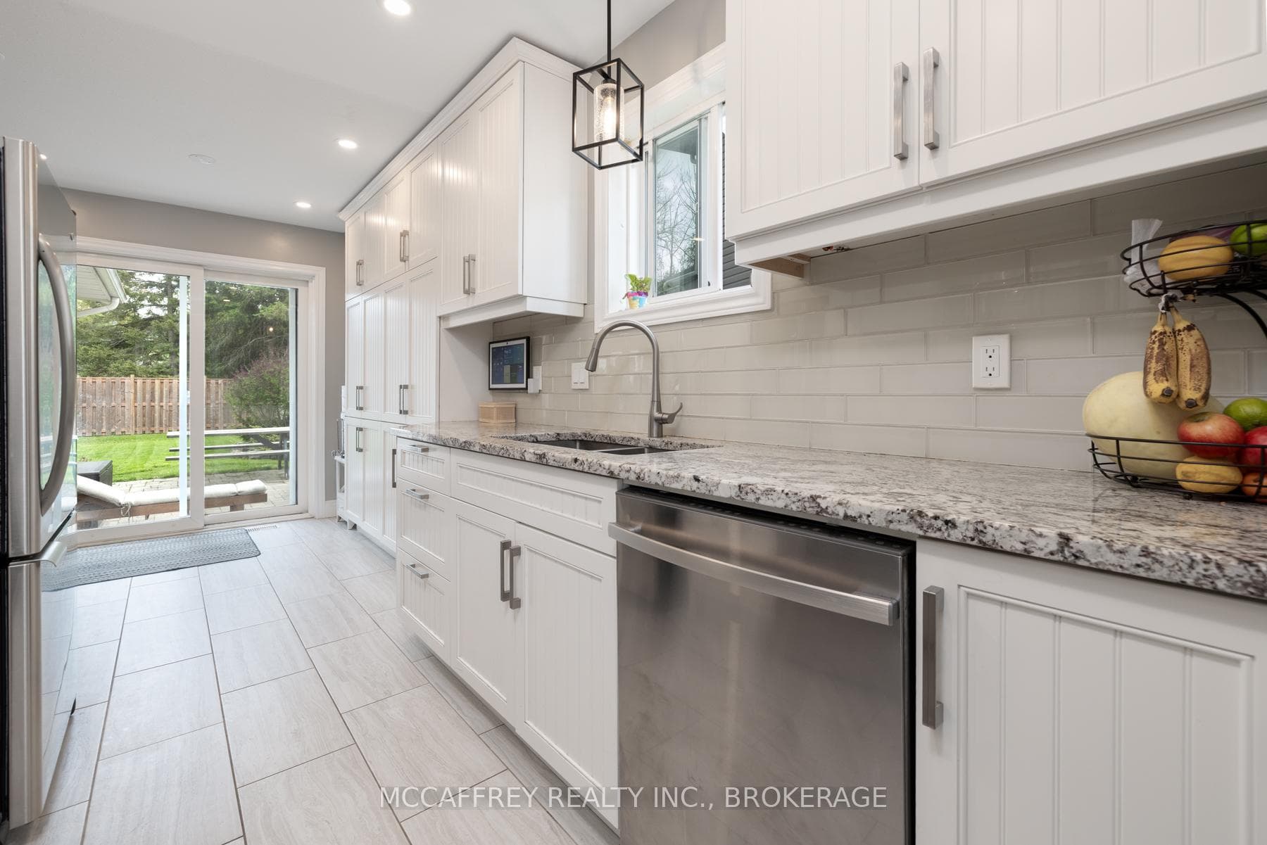 81 SCHOONER Drive photo 7