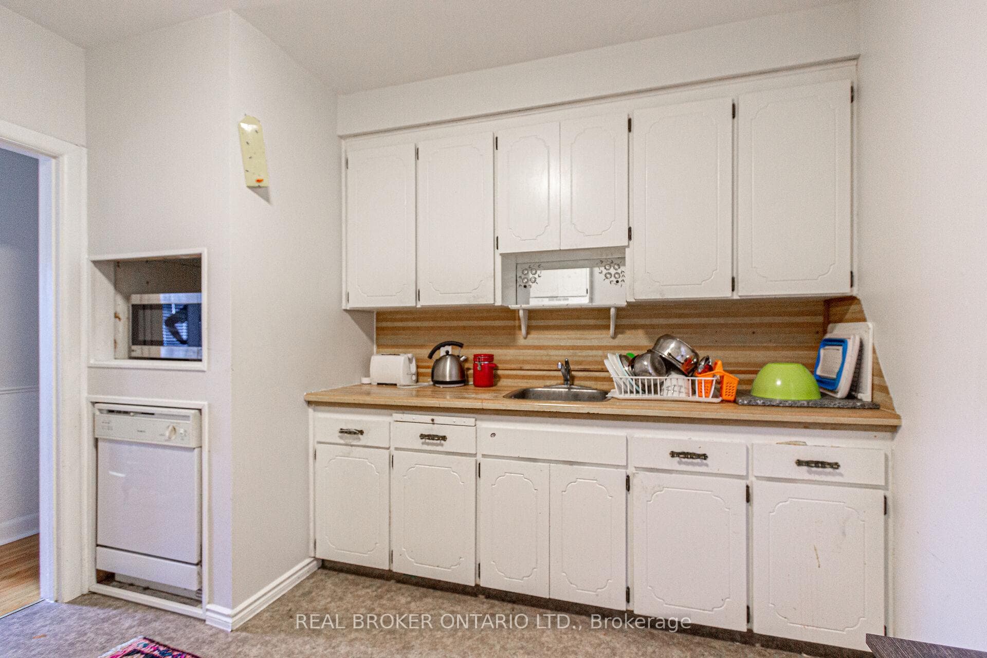 1373 Niels Avenue photo 13