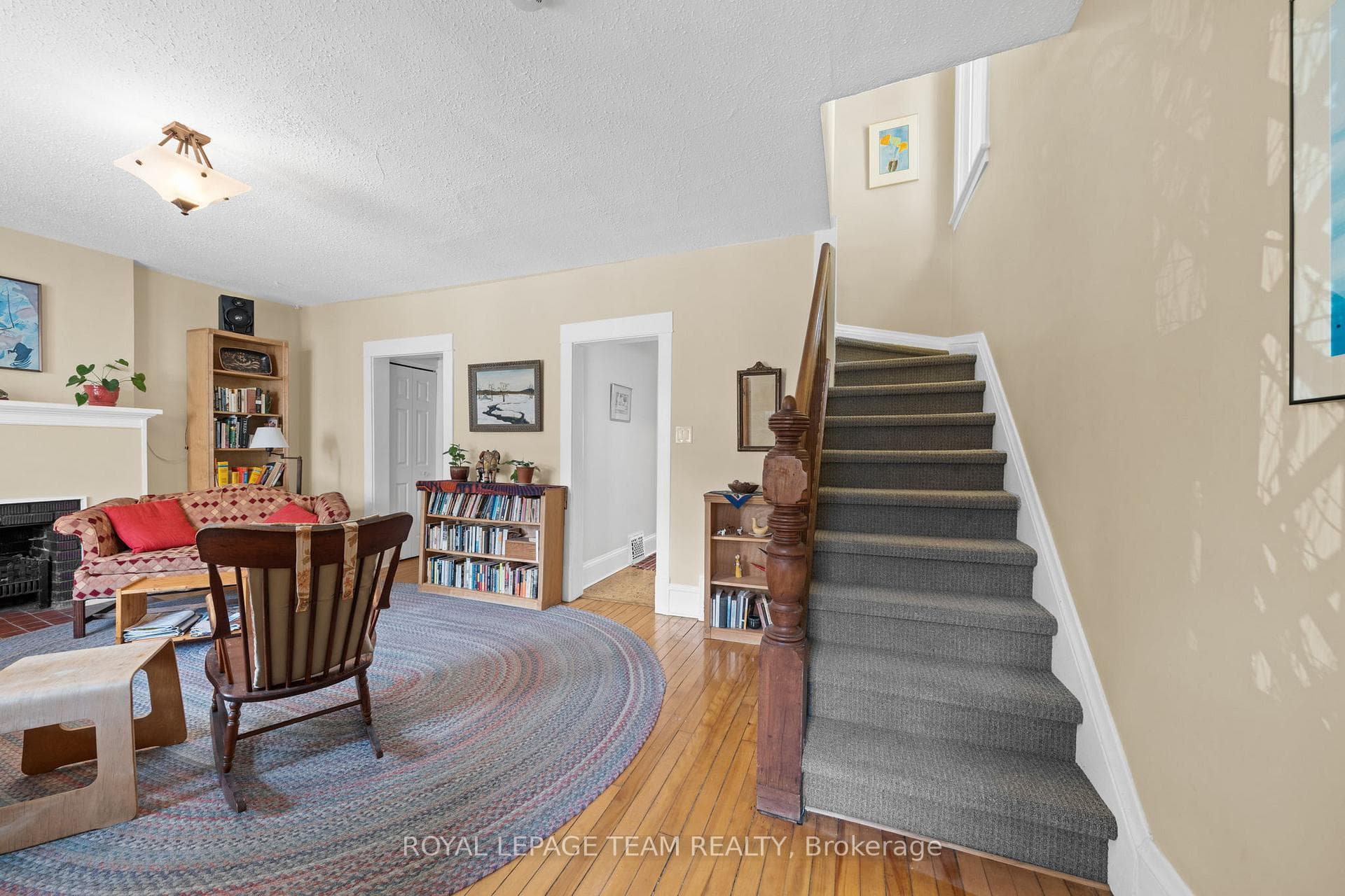 47 Belmont Avenue photo 20