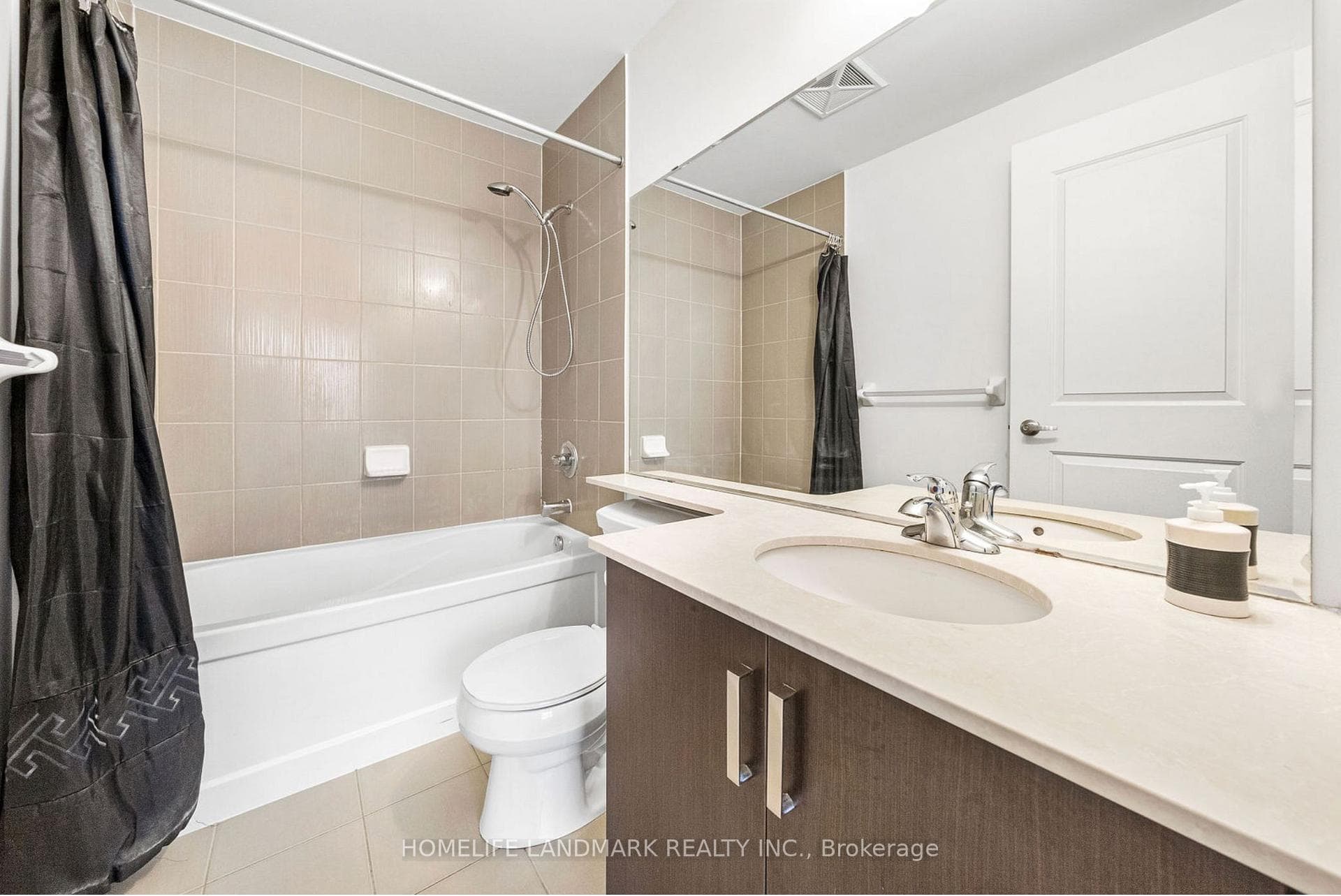 9245 Jane Street Unit 1212 photo 6