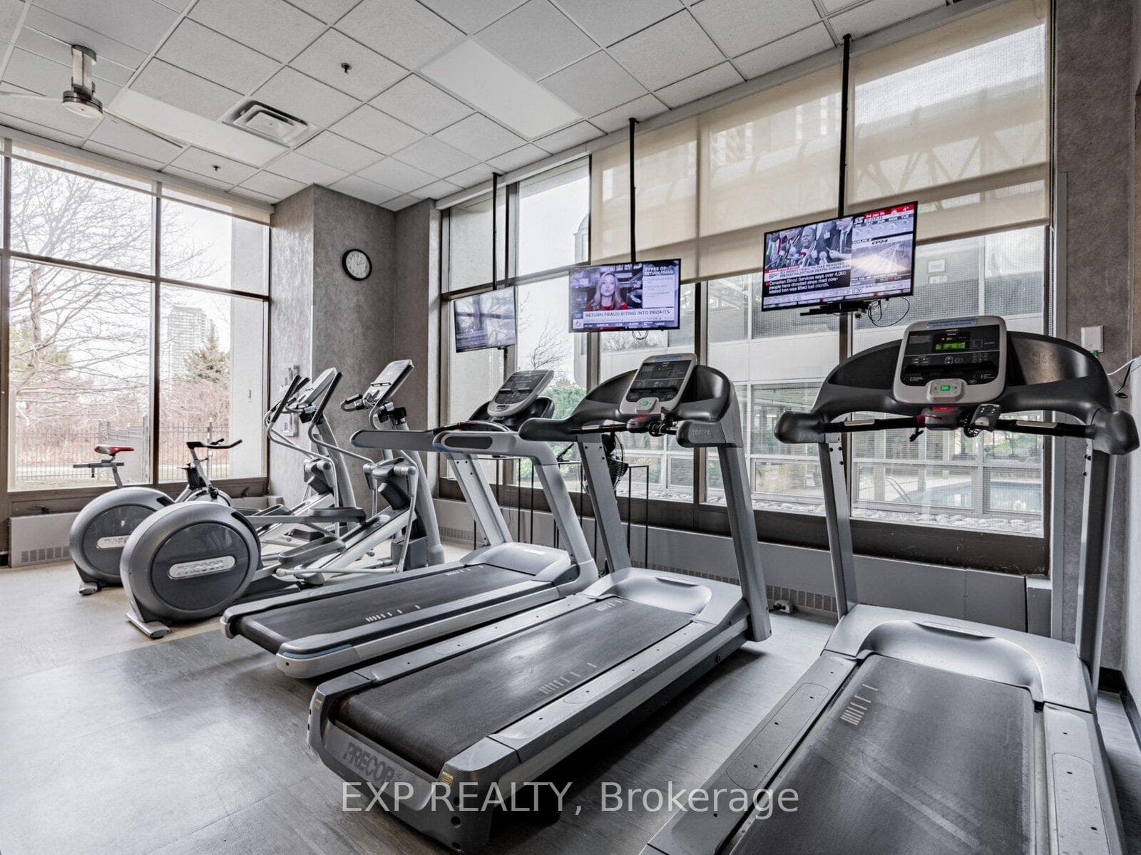 2045 Lake Shore Boulevard Unit 609 photo 44