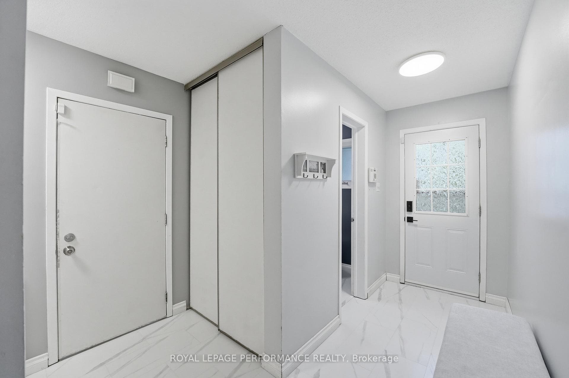 2208 Orient Park Drive photo 3