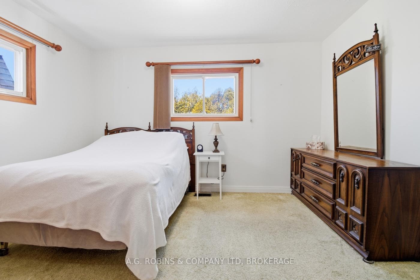 129 Adelaide Street photo 15