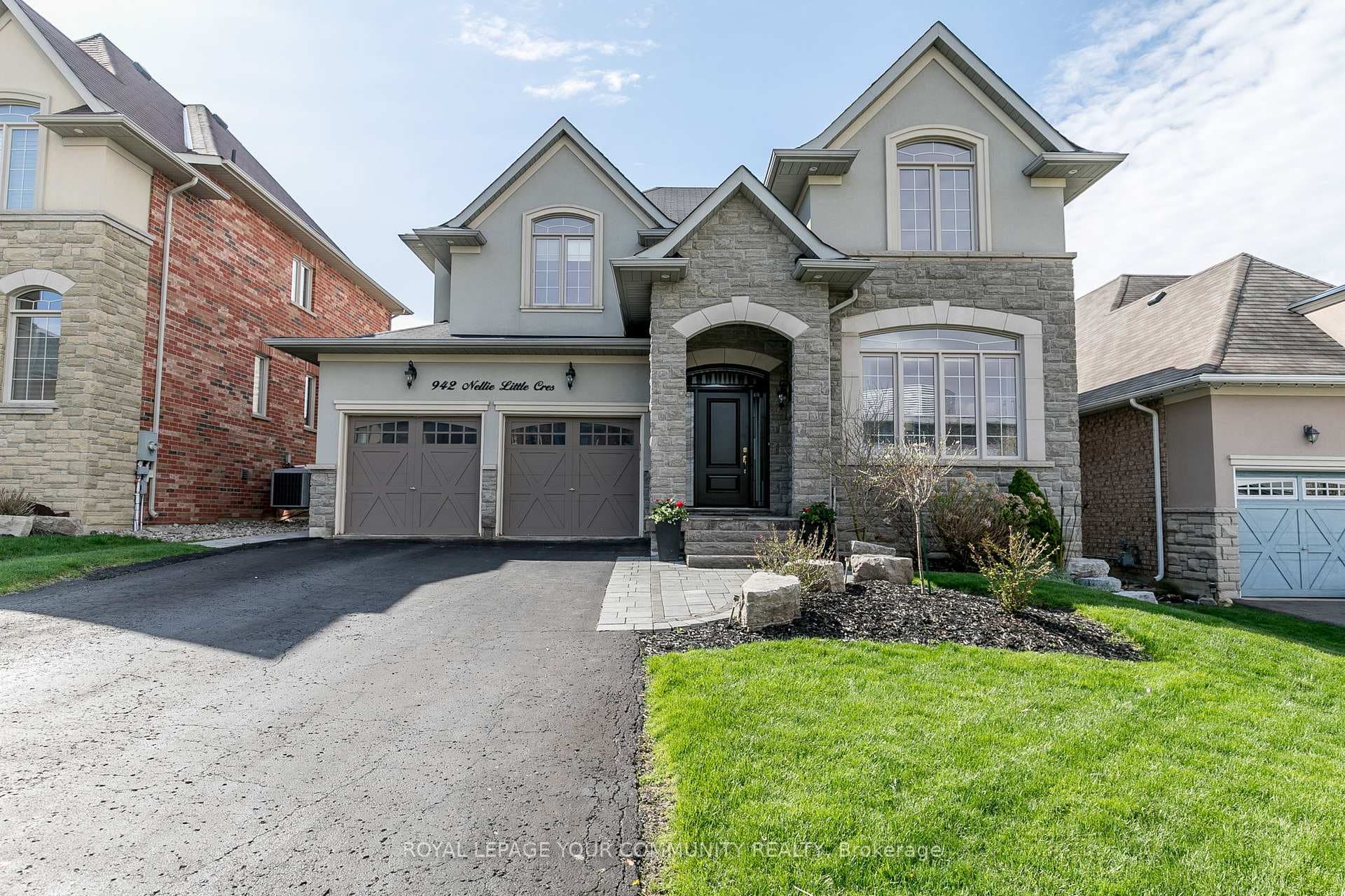 942 Nellie Little Crescent photo 1