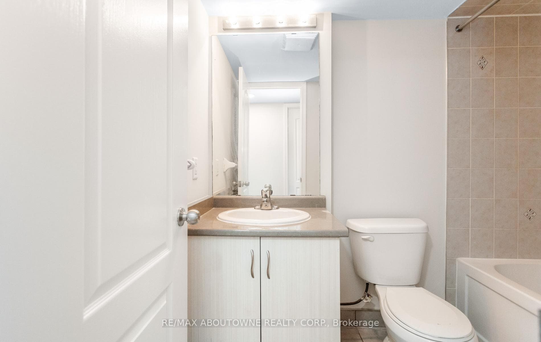 2441 Greenwich Drive Unit 1 photo 35